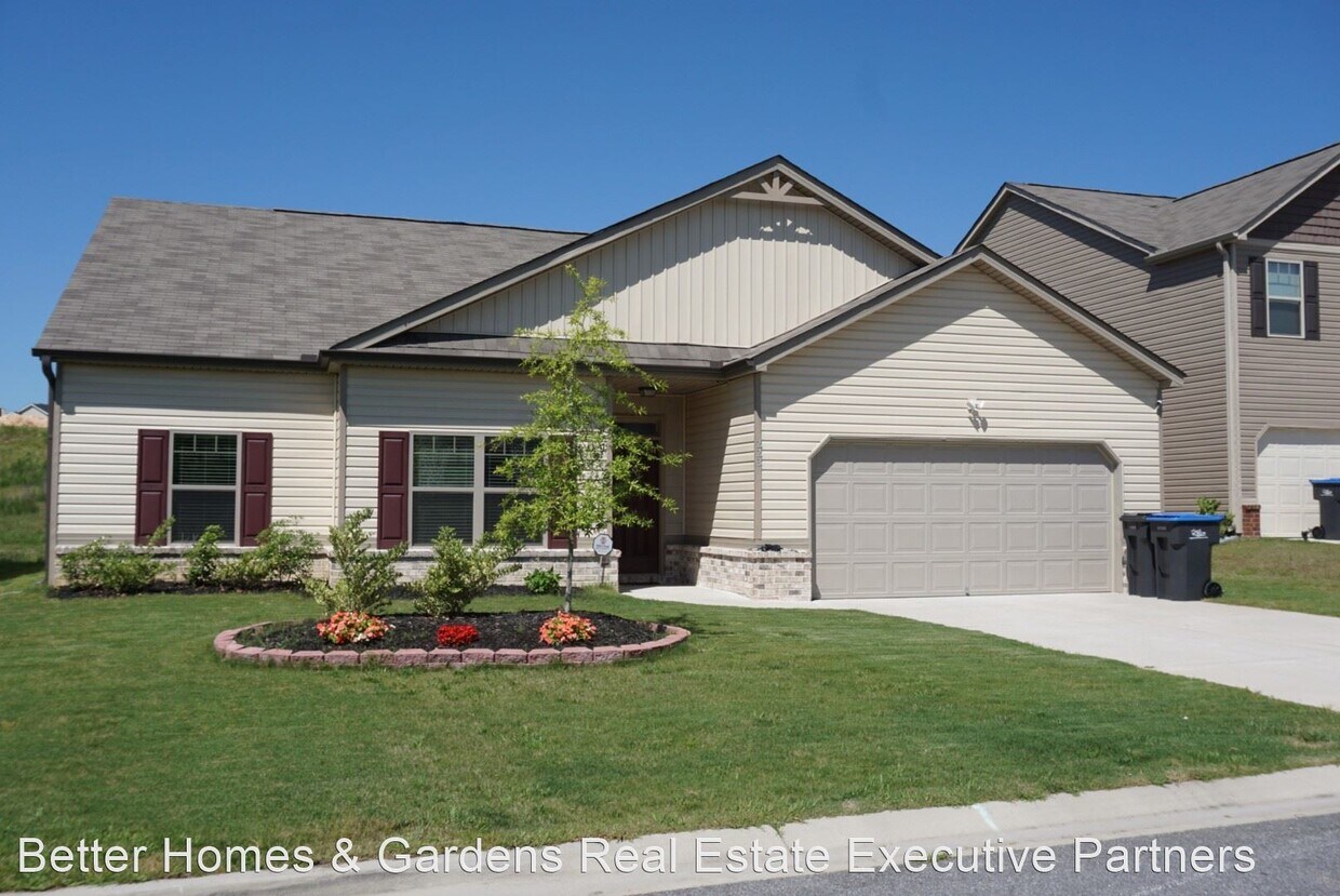 Primary Photo - 4 br, 2 bath House - 223 Sims Court