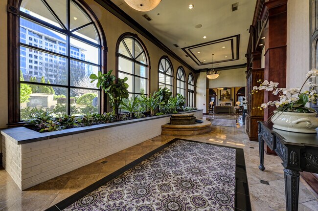 Foto del edificio - 3334 Peachtree Rd NE