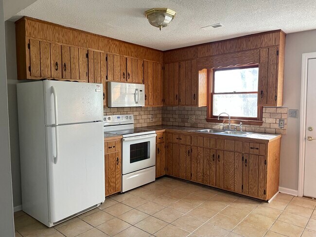 Cocina - 133 Fairview Dr NW