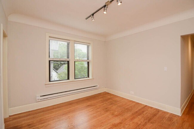 Foto del edificio - 2326 N Rockwell St