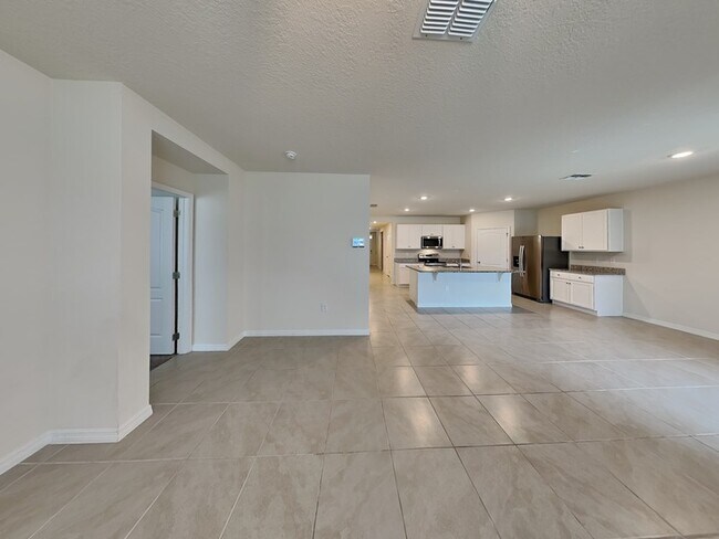 Foto del edificio - 1421 Sugarwood St