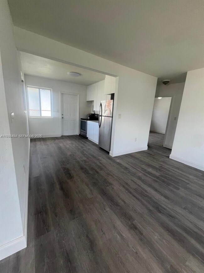 Foto del edificio - 2140 NW 27th St