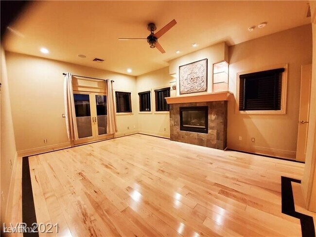 Building Photo - 4 br, 3.5 bath House - 1286 Imperia Dr