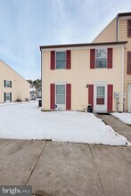 Building Photo - 2502 Greenwood Dr