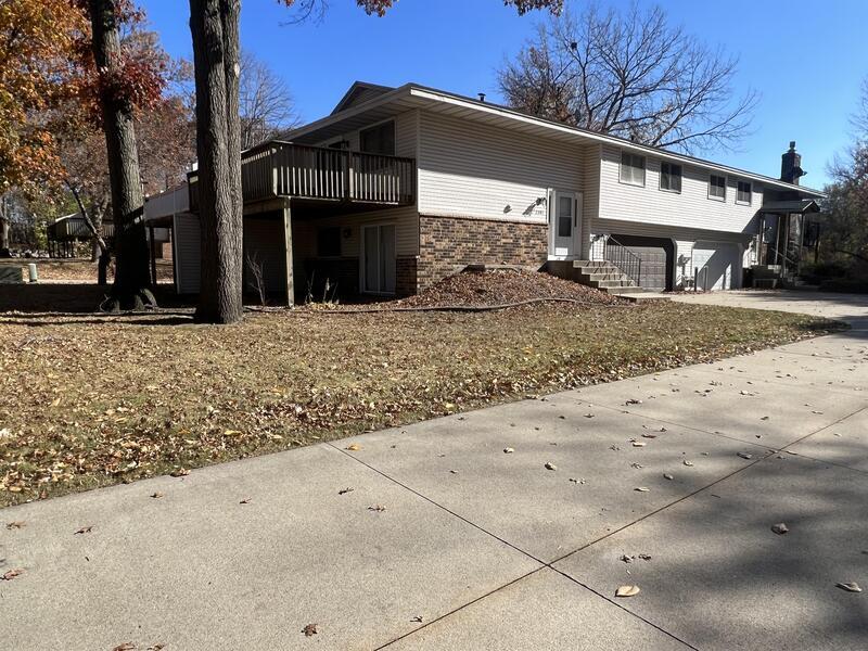 Foto principal - 2301 E 122nd St