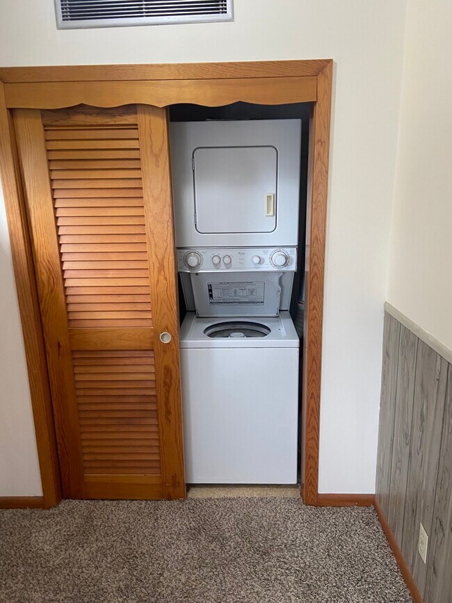 Foto del edificio - 2906 E Ave