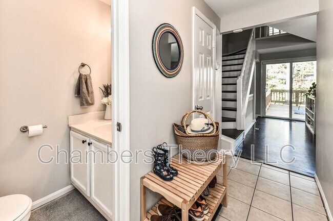 Foto del edificio - 2184 Whisperwood Glen Ln