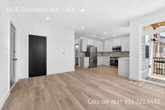 Building Photo - 1608 Greenway Ave