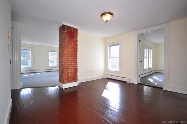 Foto del edificio - 22 Highland Ave