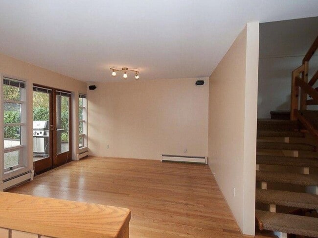 Photo du bâtiment - 5515 Trafalgar St