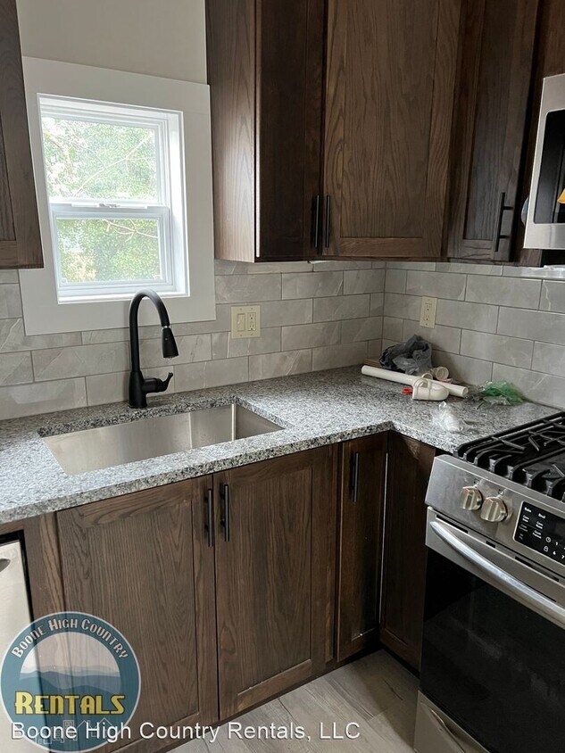 Primary Photo - 2 br, 1 bath House - 170 Hampton Drive