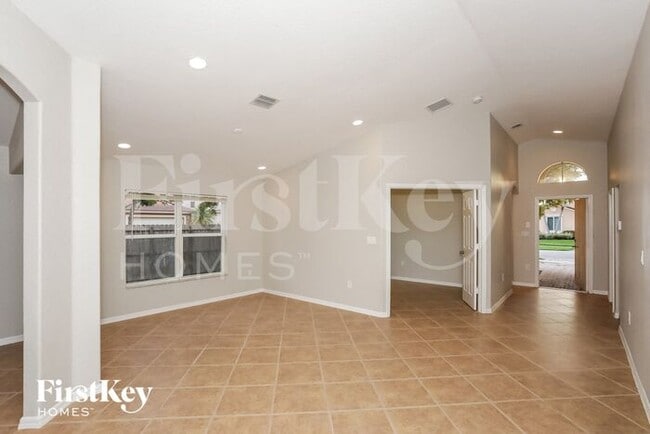Building Photo - 1508 SE 20th Pl