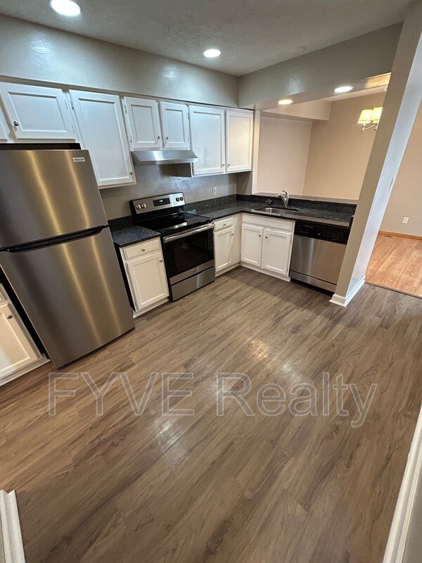 Foto del edificio - 5590 Barton Rd