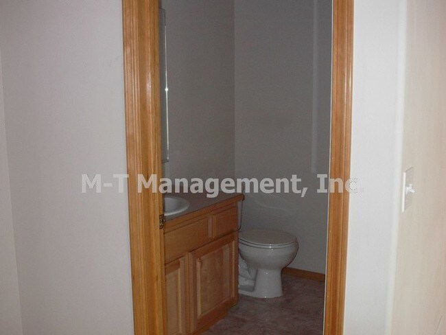 Building Photo - 8306 E Sandlewood Ln