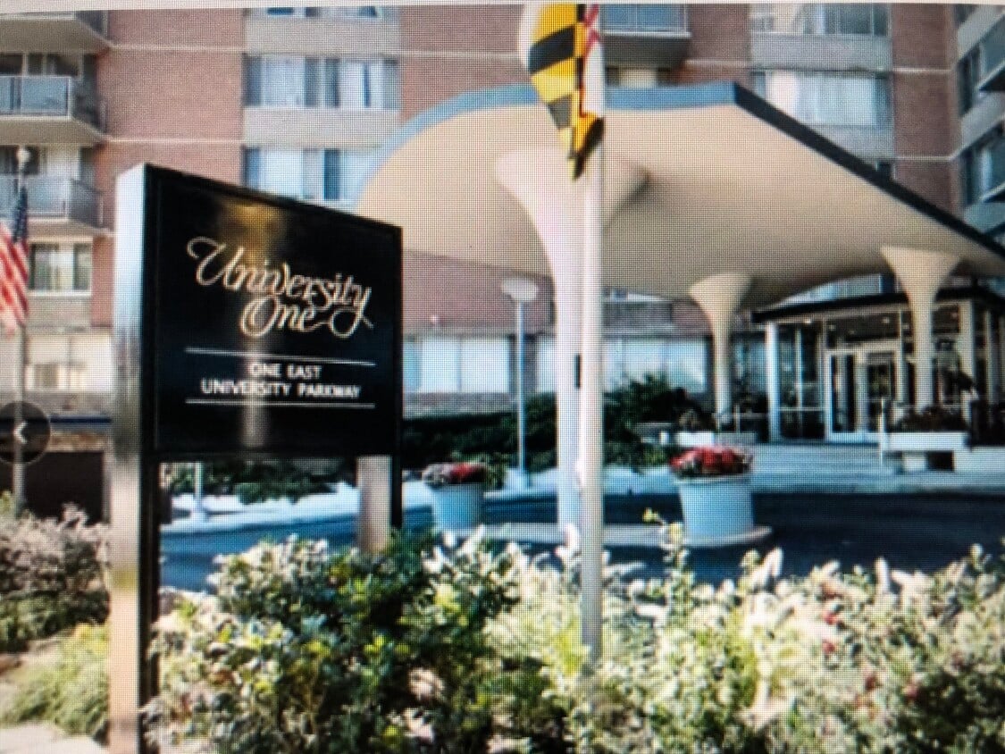 1 E UNIVERSITY PKWY UNIT 910 - 1 E University Pky