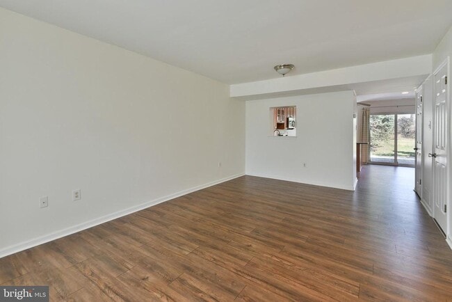 Building Photo - 2205 Ash Grove Rd