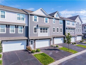 Building Photo - 1619 Windigo Ln