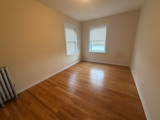 Foto del edificio - 2146 Gunderson Ave