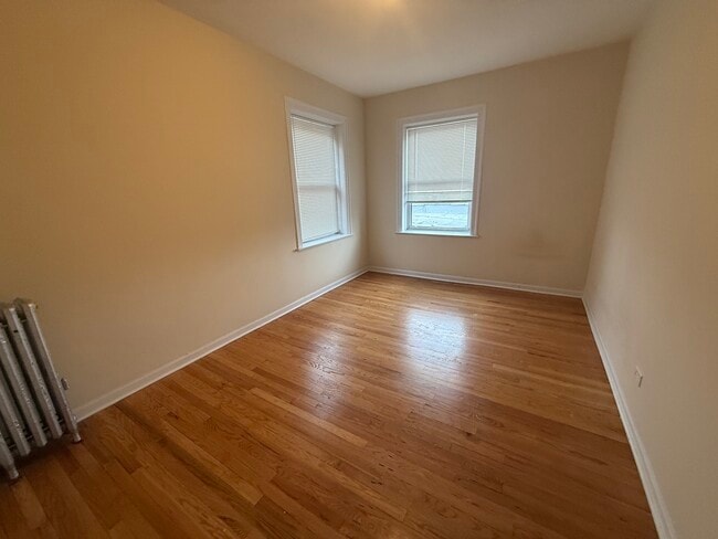 Building Photo - 2146 Gunderson Ave