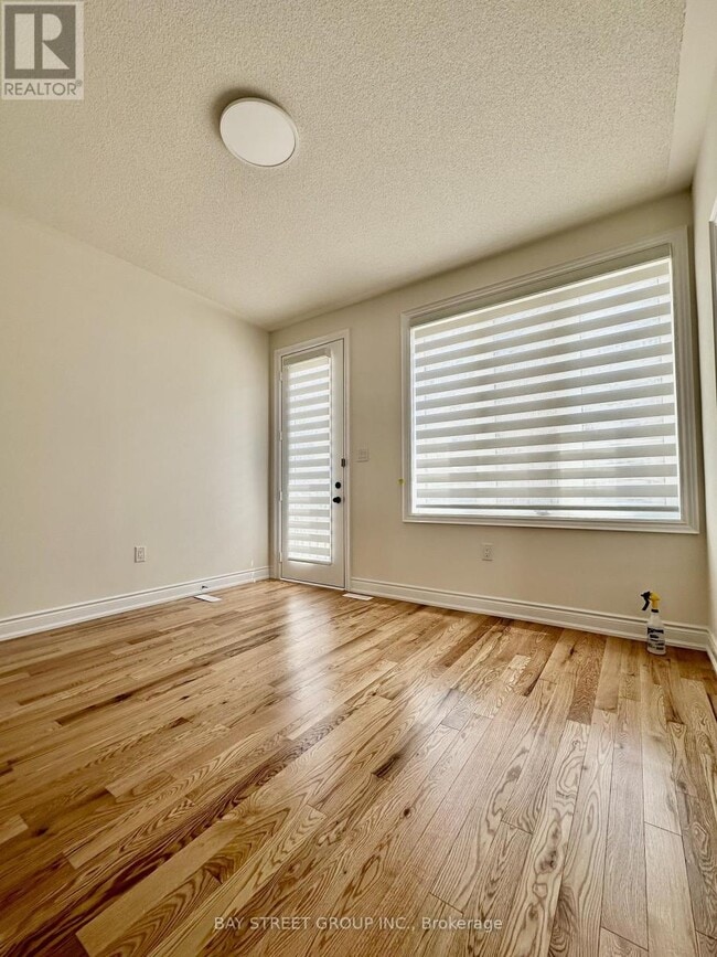 Building Photo - 206 Tennant Cir