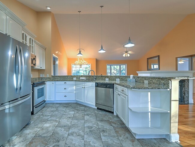 Building Photo - 168 Old Mill Ct