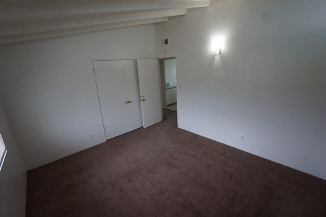 Building Photo - Cozy 4 Bedroom 2 Bathroom House in Glendora