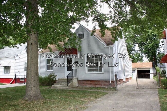 Building Photo - Three Bedroom Single in Euclid