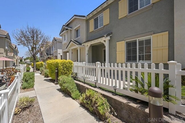 Building Photo - 1444 Canvas Dr