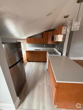 Building Photo - 1 Riggs Pl