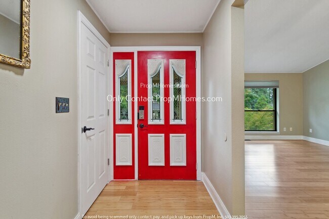Building Photo - Spacious Bridge View Estates Gem – Vaulted...