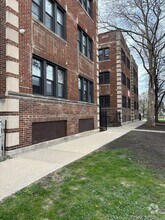 Building Photo - 70 E 68th St