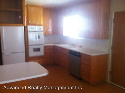 Building Photo - 405 Maple St