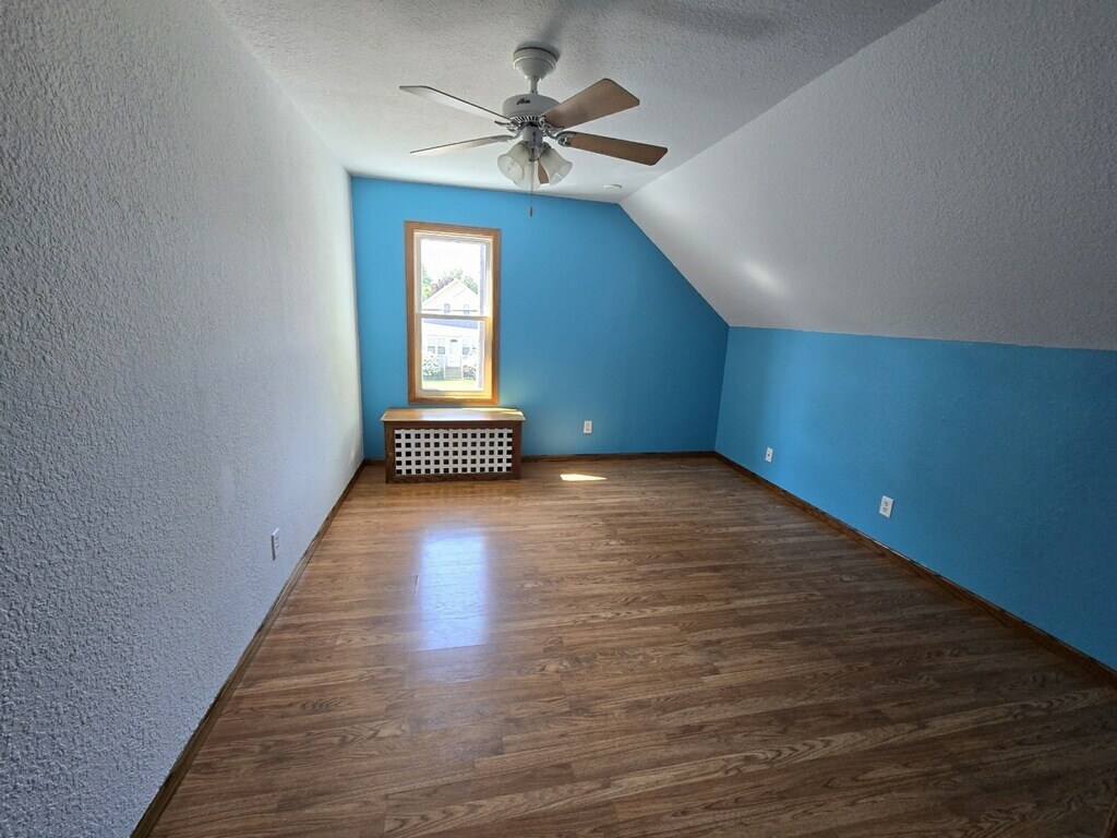 Foto principal - 422 W 17th Ave