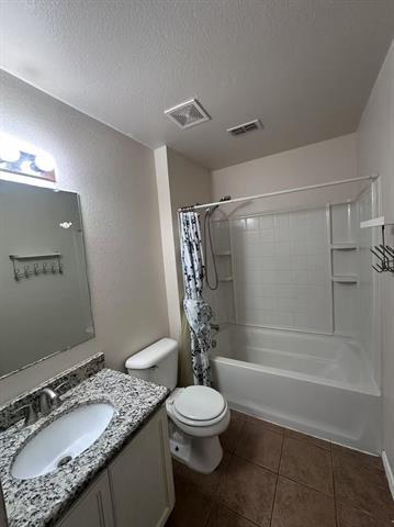 Foto del edificio - 1705 Honey Creek Ln