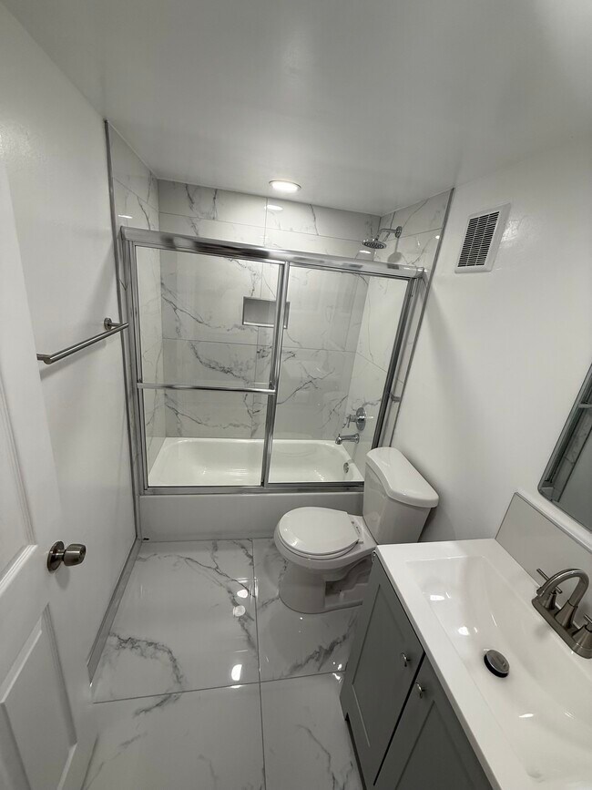 Foto del edificio - 3341 NW 47th Terrace