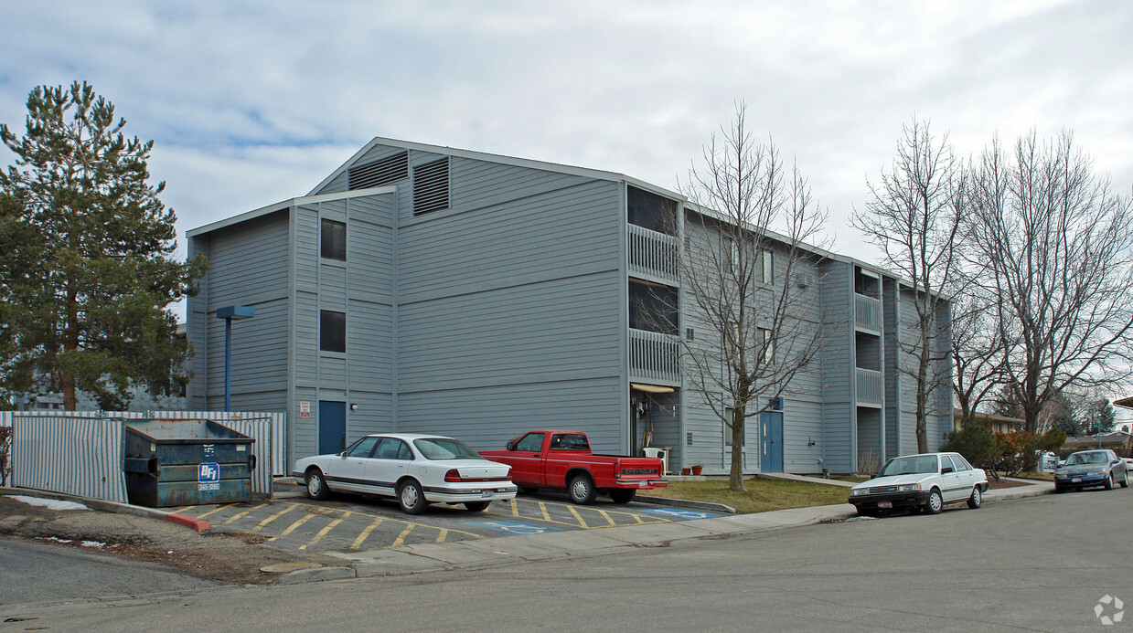 Primary Photo - Hazel Park Apartments