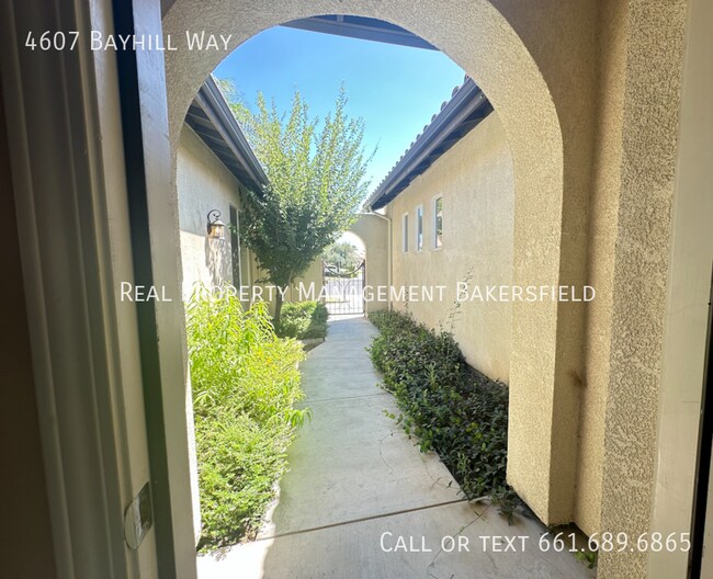 Foto del edificio - 4607 Bayhill Way