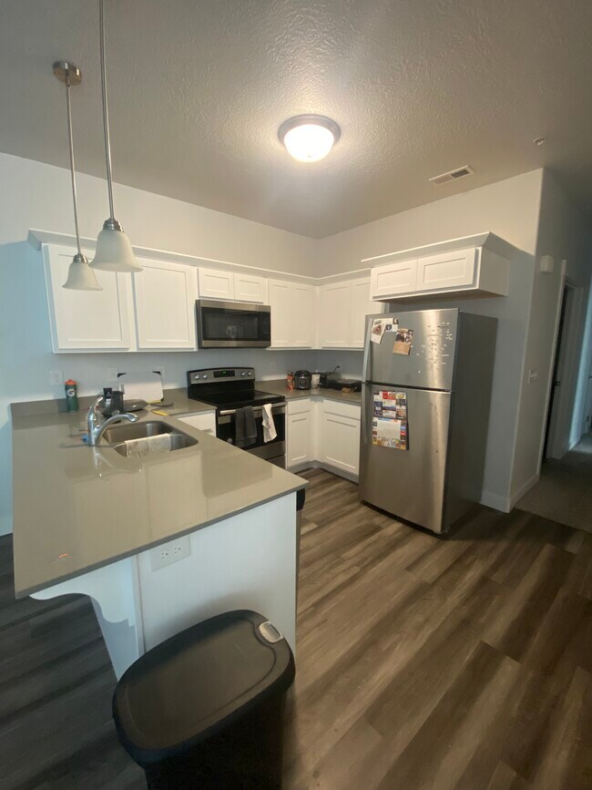 Foto del edificio - 746 N 260 W