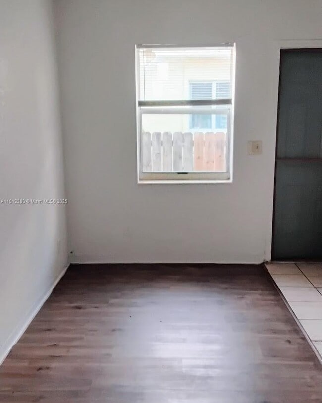 Foto del edificio - 1914 Adams St