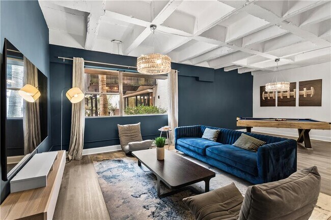 Building Photo - 3645 Peachtree Rd NE