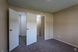 1BR, 1BA - 662 SF - EPERNAY APARTMENTS