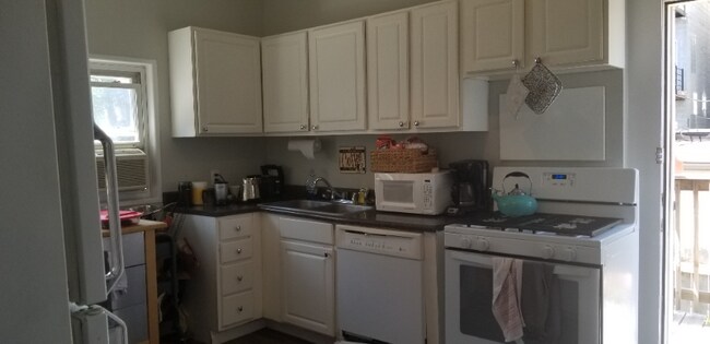 Foto del edificio - 862 N Marshfield Ave