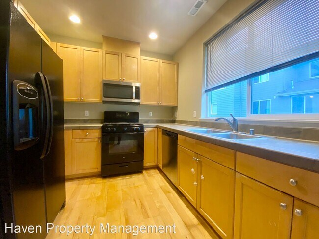 Foto del edificio - 3 br, 2.5 bath House - 464 Shelton Pl NE