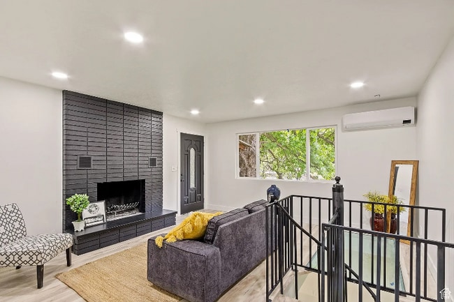 Foto del edificio - 208 Ogden Canyon Rd