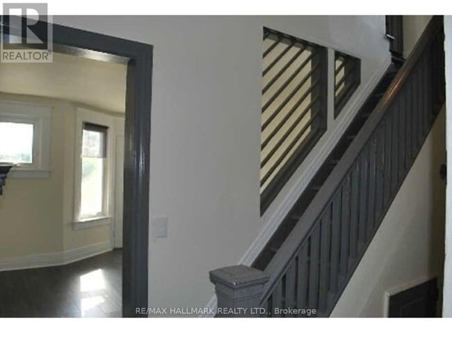 Building Photo - 155 Greenwood Ave
