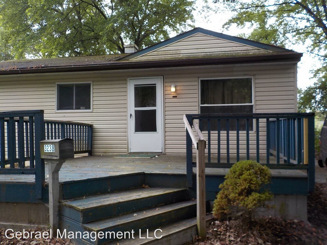 Foto principal - 3 br, 1 bath House - 3238 Montana Ave.