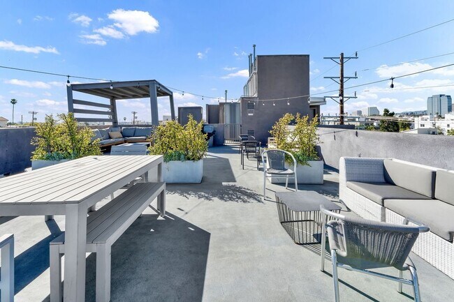 Building Photo - 11776 Idaho Avenue,
