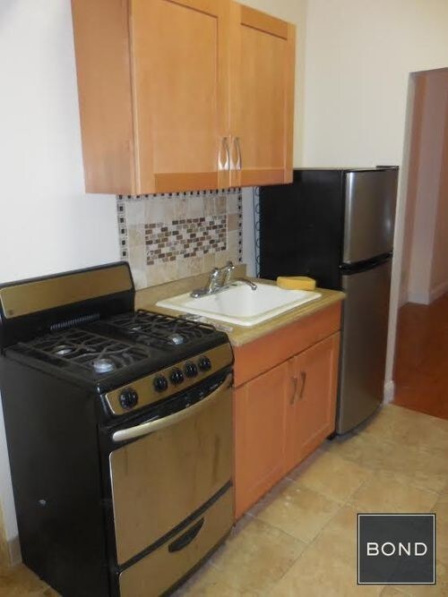 Foto del edificio - 423 E 73rd St