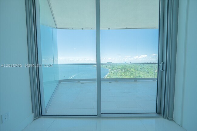 Foto del edificio - 175 SE 25th Rd