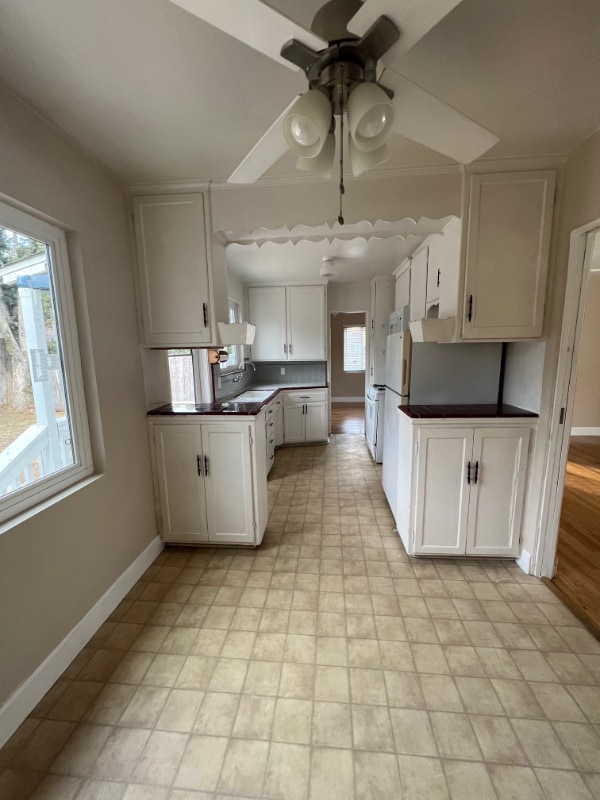 Foto del edificio - 3706 Nimitz Blvd